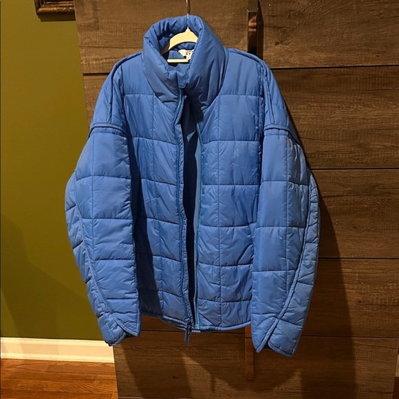 JoyLab Jackets & Blazers - NWOT JoyLab oversized quilted puffer jacket.